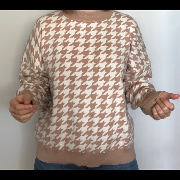 Simplee Apparel Sweater - Picture 4 of 6